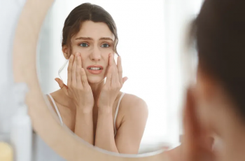 5 Ways Your Mood Can Affect Your Skin Health