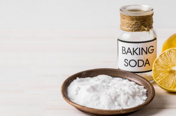 Baking Soda and Acne: Dermatologists Explain the Risks Baking Soda and Acne: Dermatologists Explain the Risks